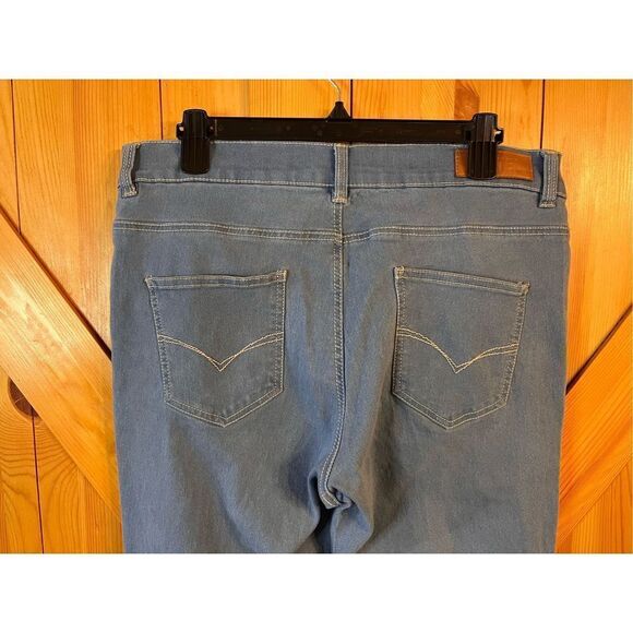 Pastel Jeans New York/ Los Angeles/Japan 18 (2585) - Picture 6 of 8